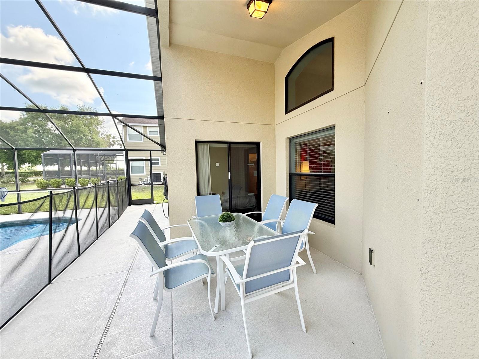 Image 28 of 40 For 2136 Victoria Drive