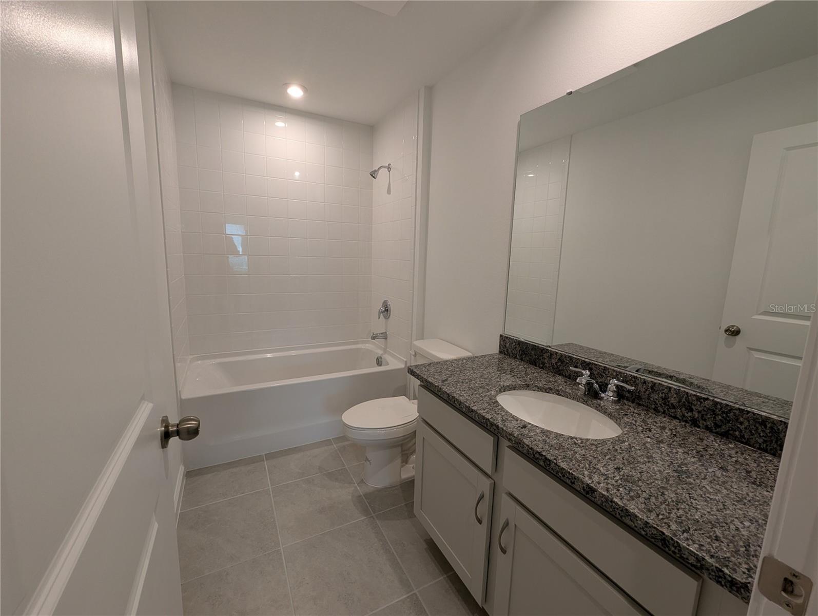 Image 15 of 17 For 3200 Gardenia Reserve Street