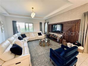 Image 17 of 39 For 15155 Canoe Place