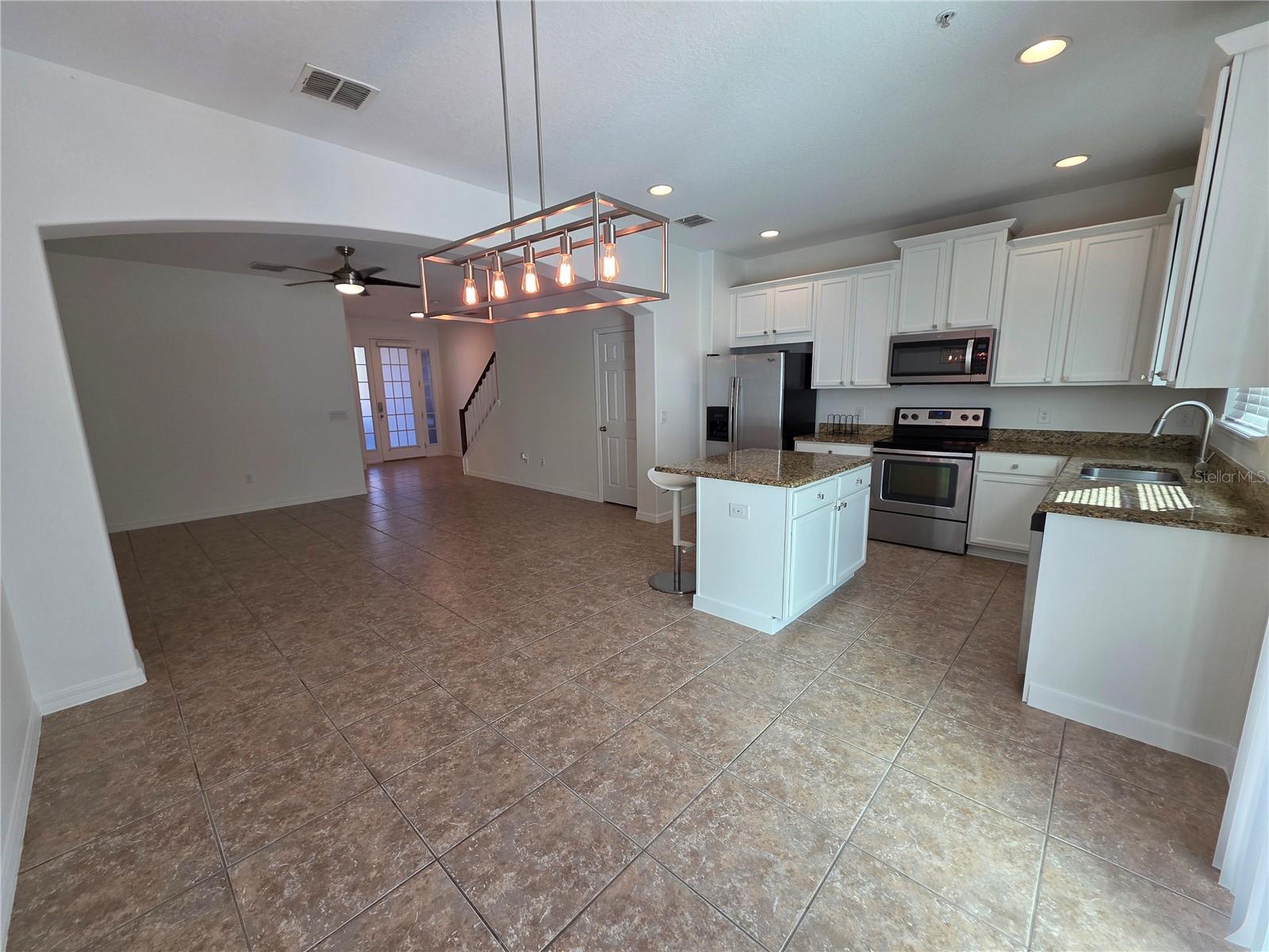 Image 6 of 17 For 9464 Tawnyberry Street