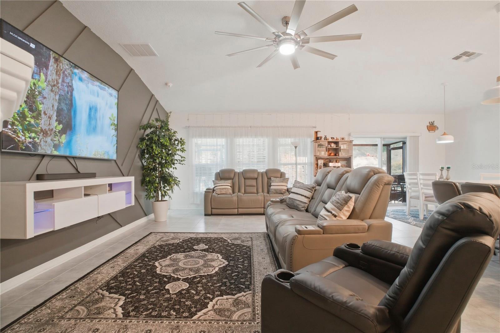 Image 10 of 44 For 389 Singing Sands Circle