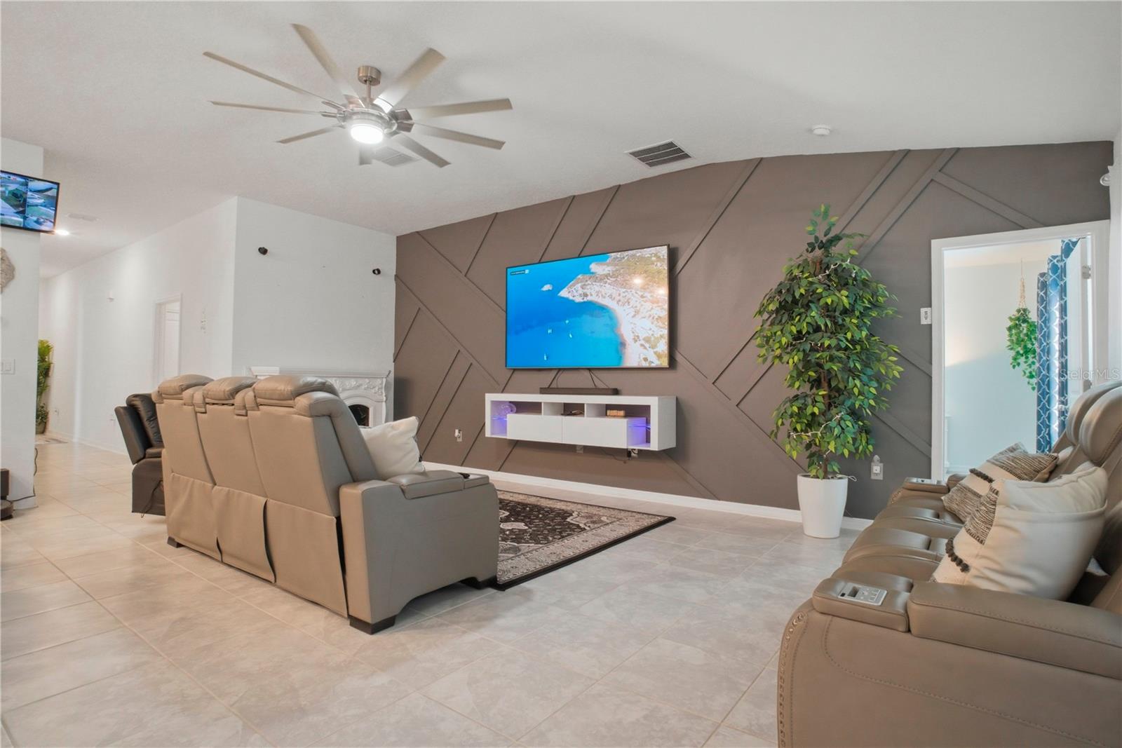 Image 11 of 44 For 389 Singing Sands Circle