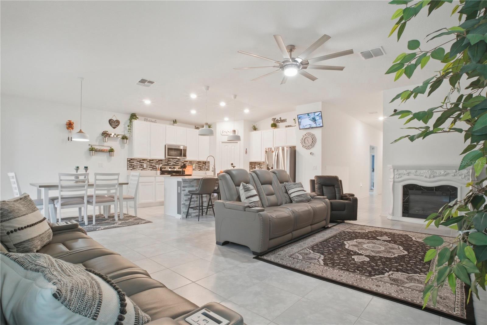 Image 13 of 44 For 389 Singing Sands Circle