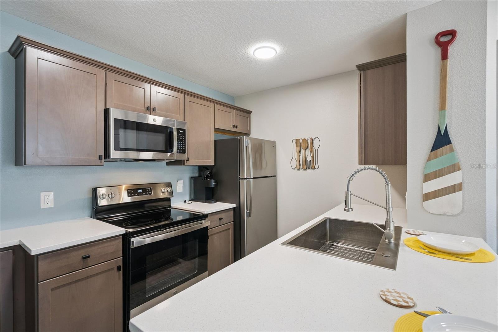 Image 5 of 29 For 2592 Grassy Point Drive 112