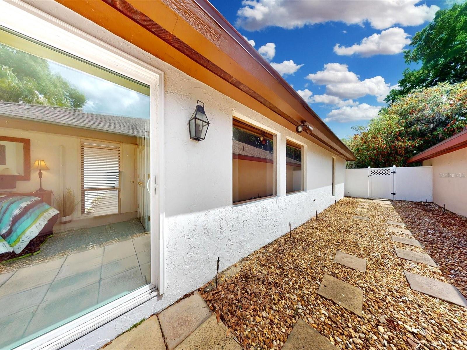 Image 24 of 47 For 1 Abbey Court