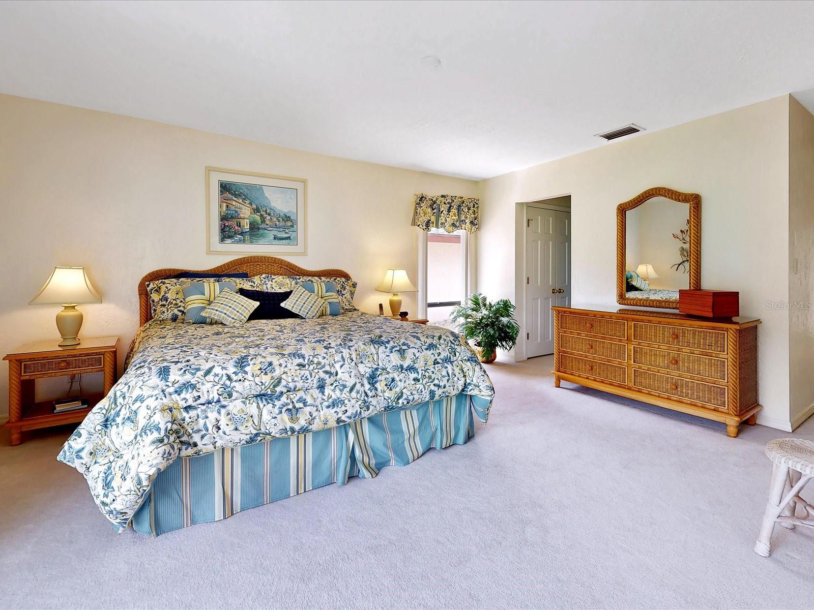 Image 26 of 47 For 1 Abbey Court