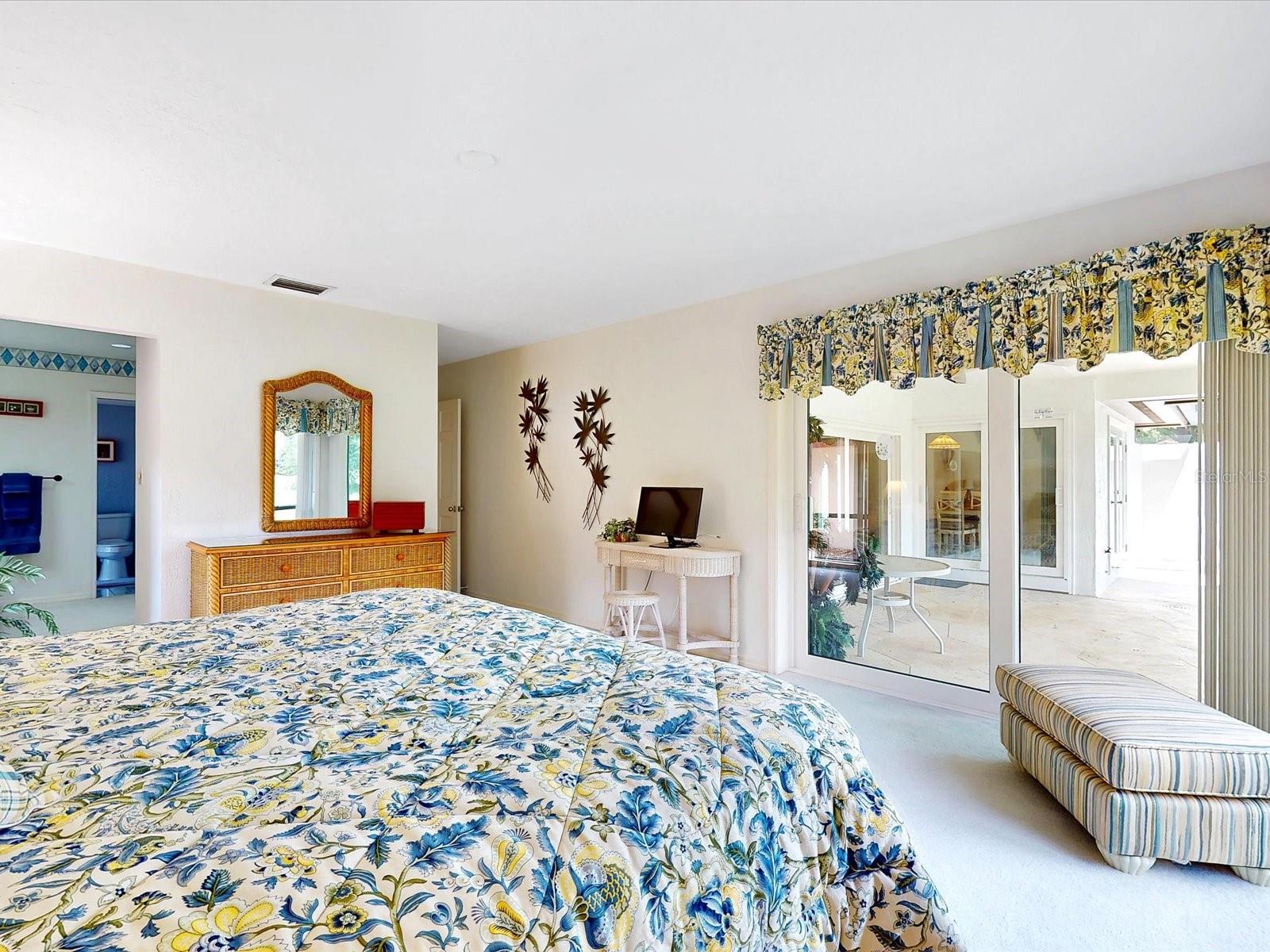 Image 27 of 47 For 1 Abbey Court