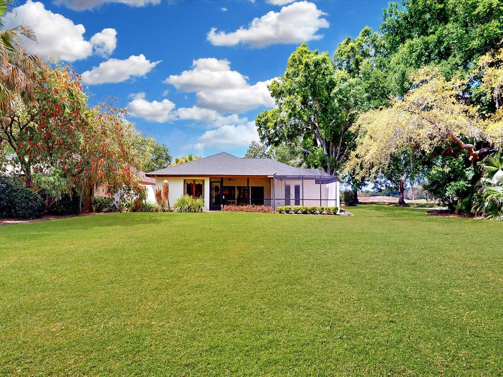 Image 39 of 47 For 1 Abbey Court