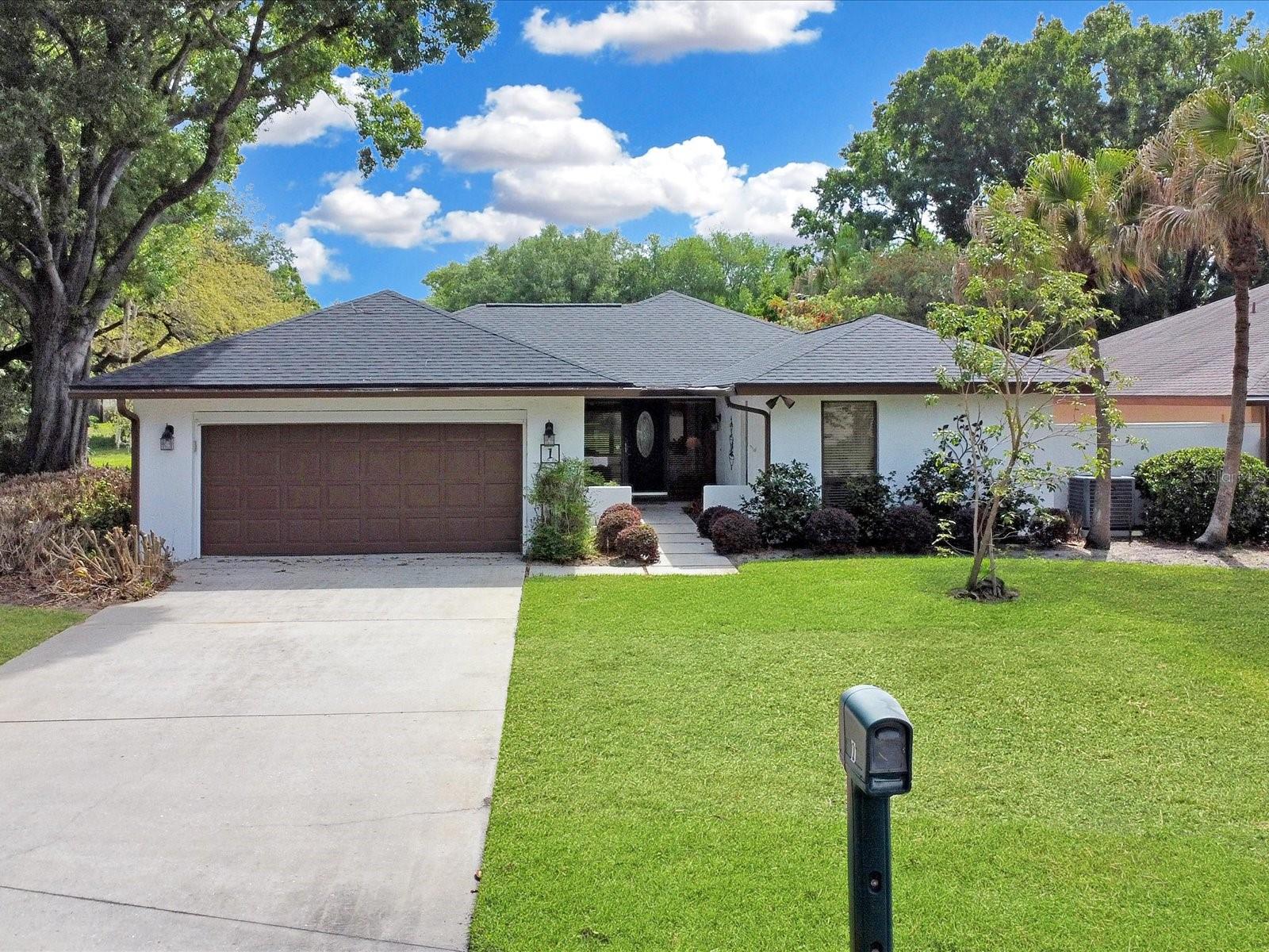 Image 42 of 47 For 1 Abbey Court