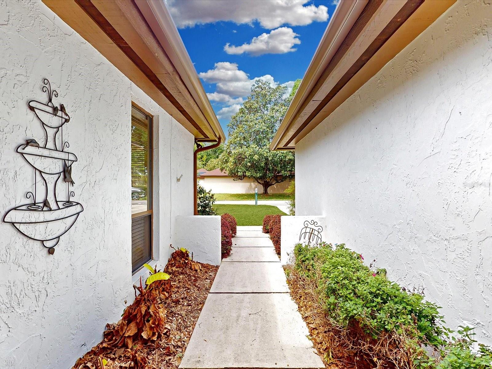 Image 8 of 47 For 1 Abbey Court