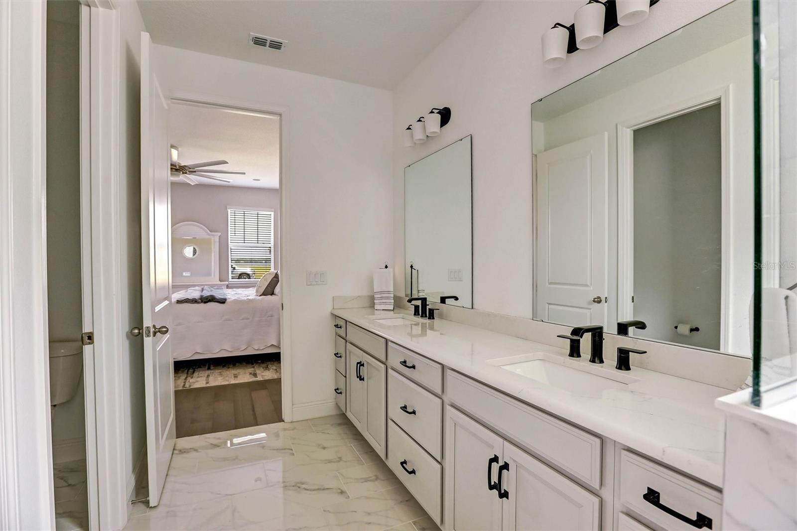 Image 35 of 73 For 17610 Sawgrass Run