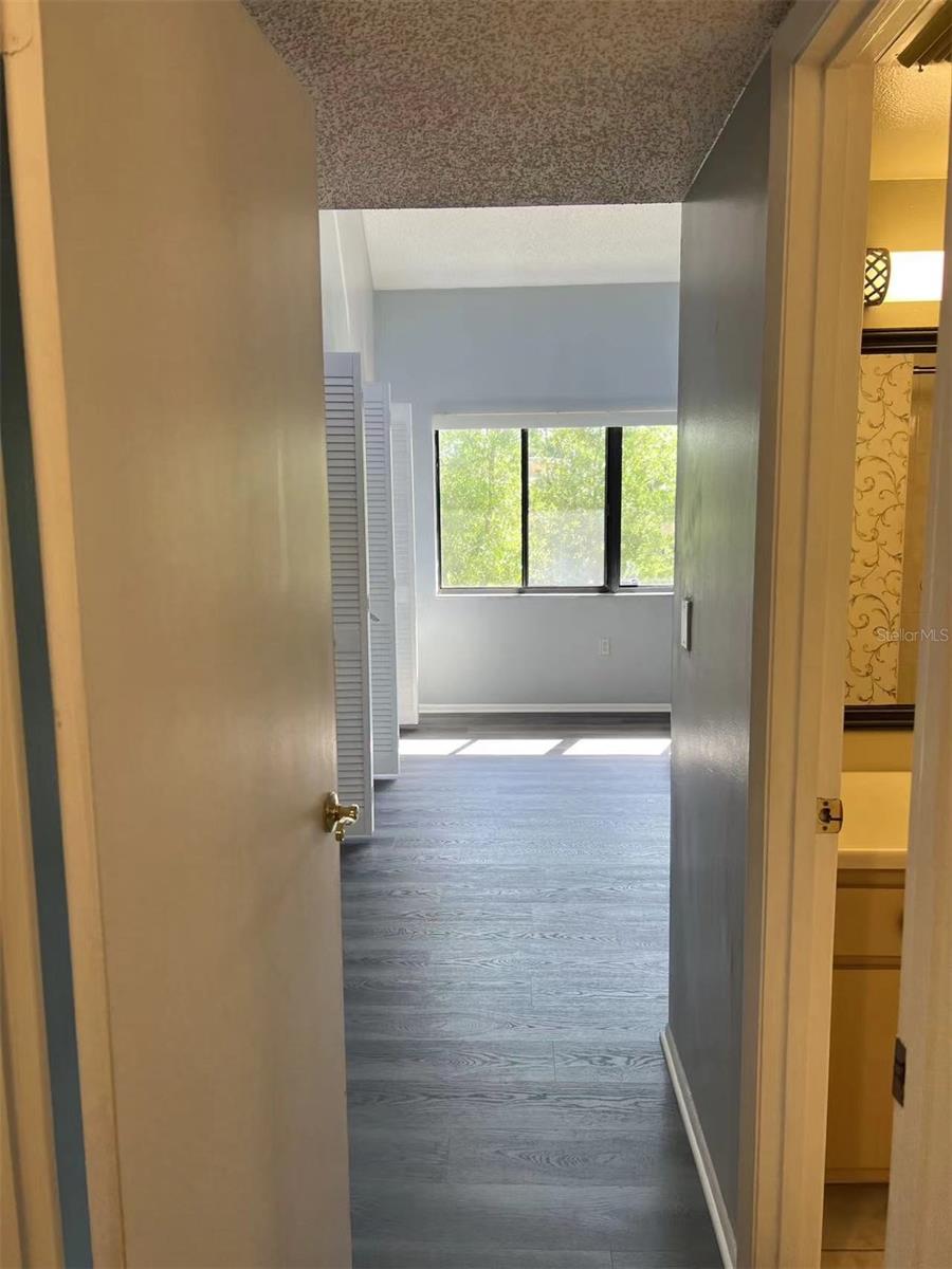 Image 19 of 27 For 5812 Windhover Drive 5812