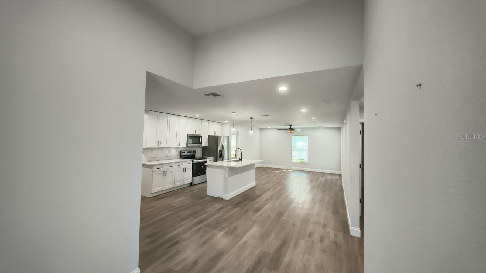 Image 11 of 42 For 8055 Wellington Terrace