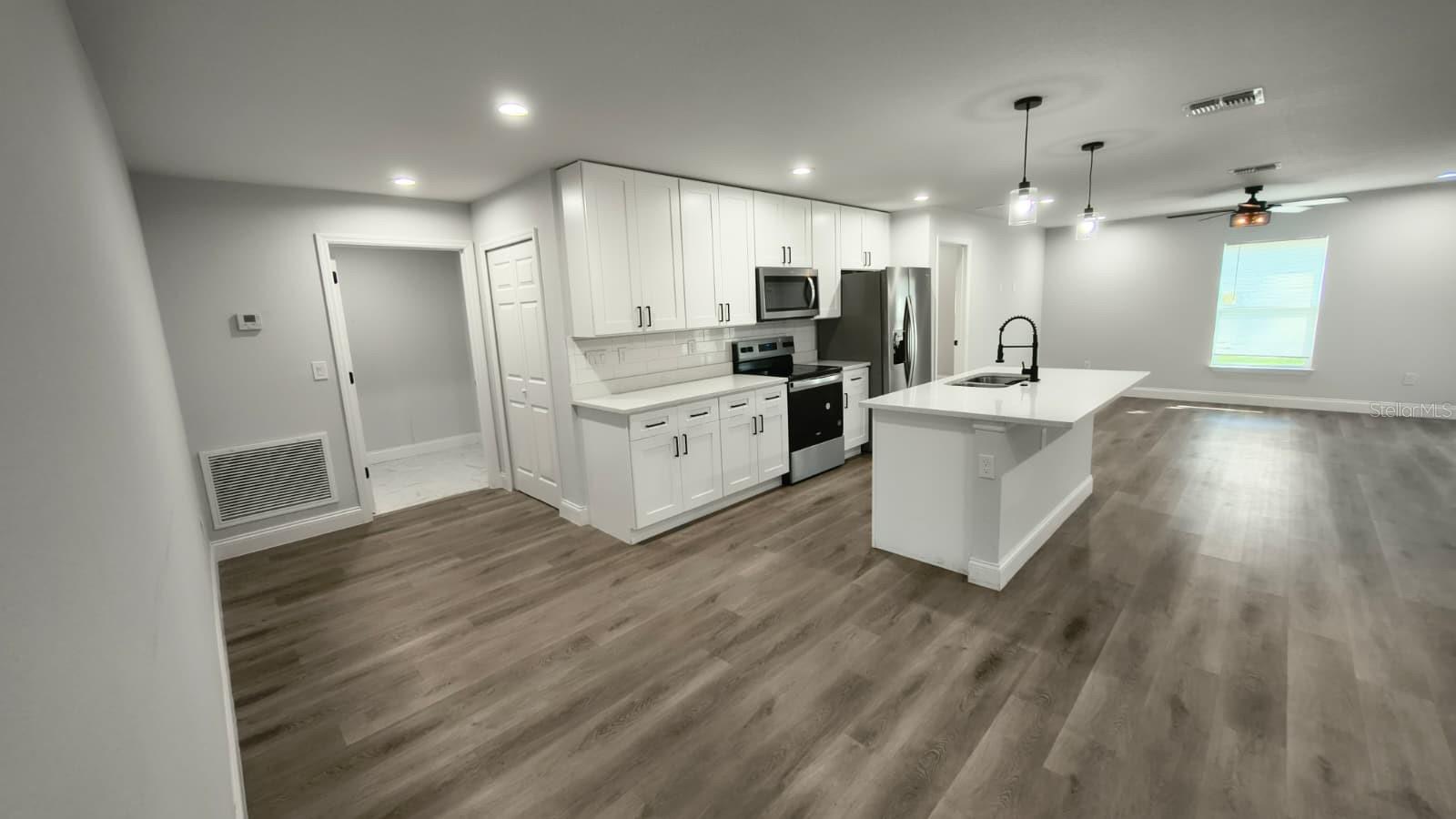 Image 33 of 42 For 8055 Wellington Terrace