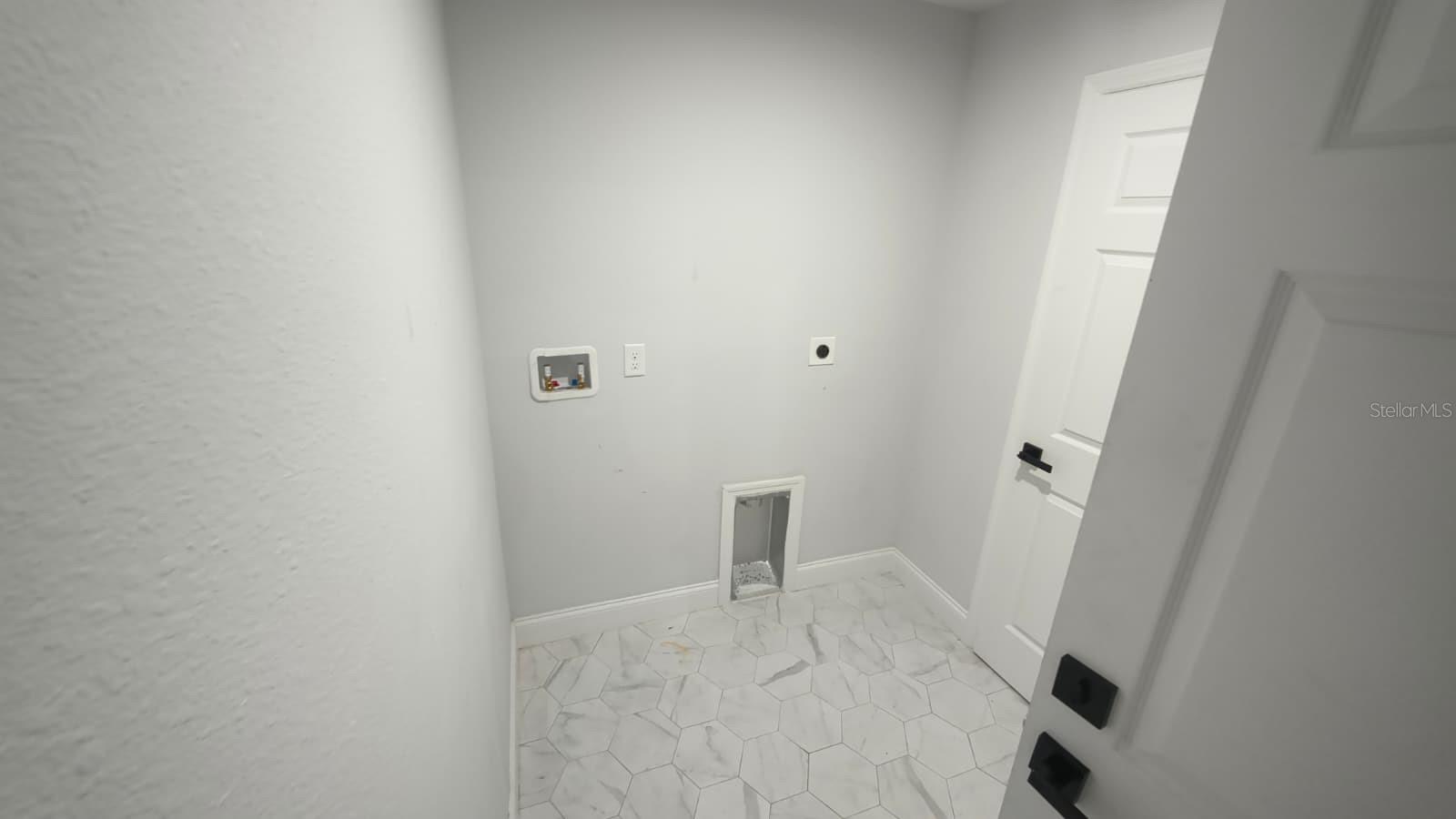 Image 35 of 42 For 8055 Wellington Terrace