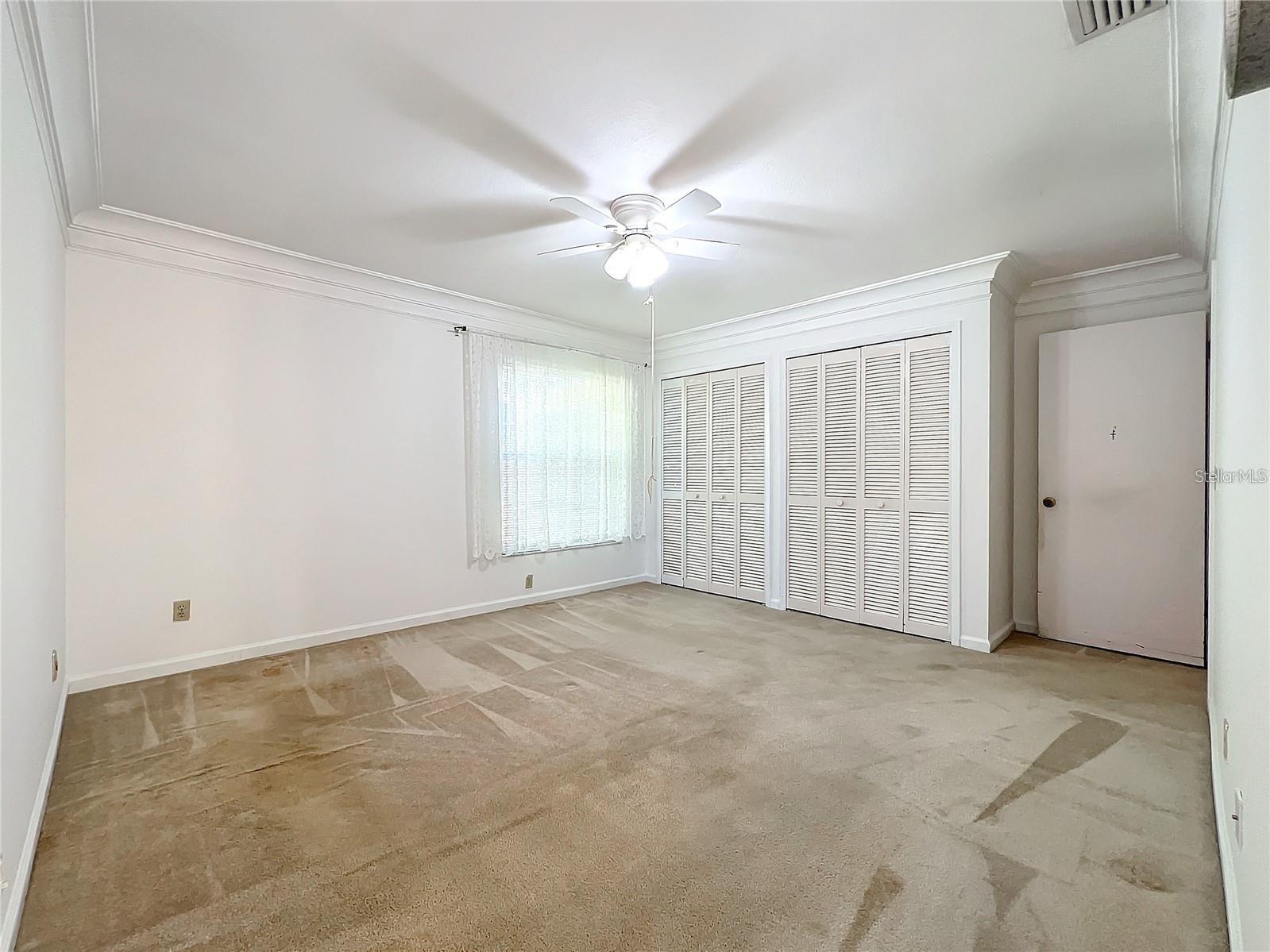 Image 10 of 20 For 117 Red Rose Circle