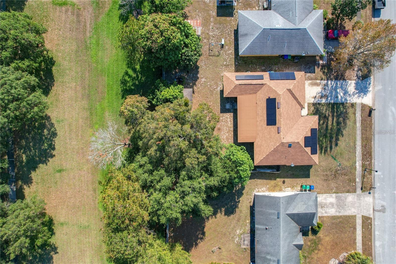 Image 2 of 20 For 117 Red Rose Circle