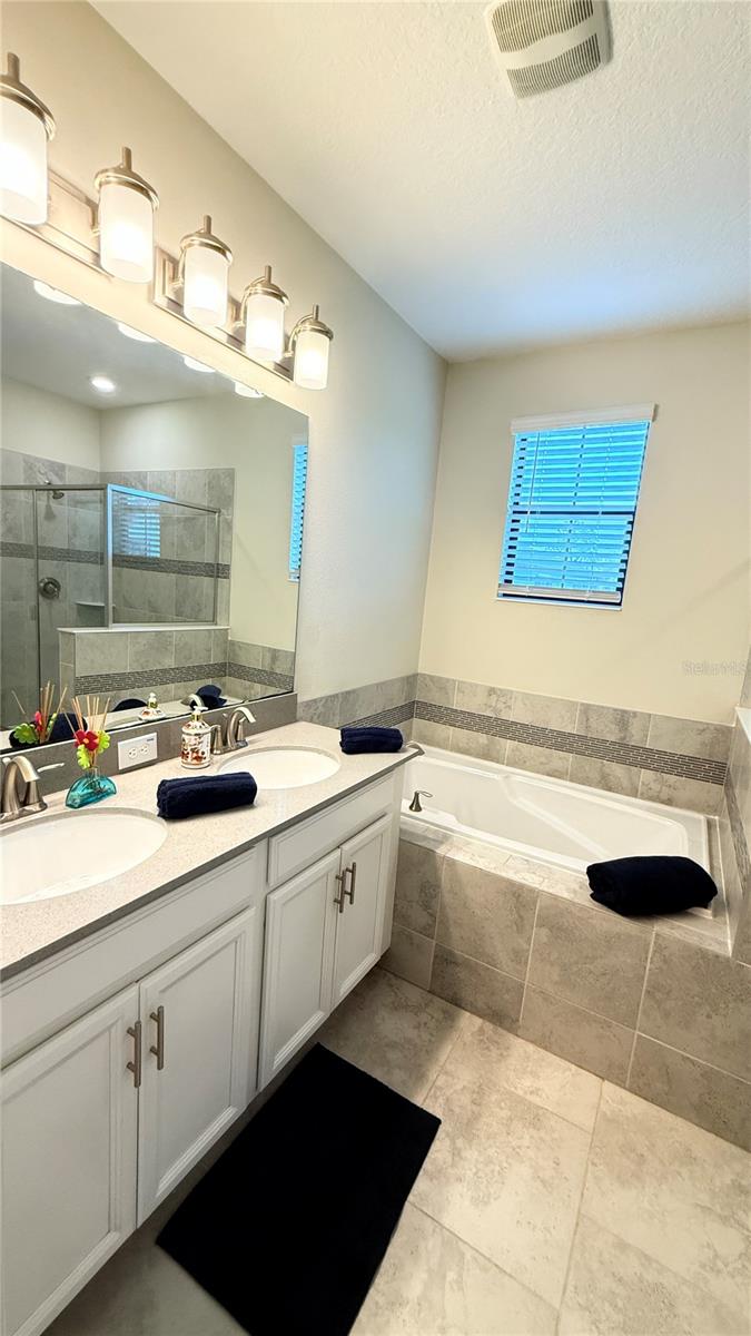 Image 26 of 49 For 11540 Whistling Pine Way