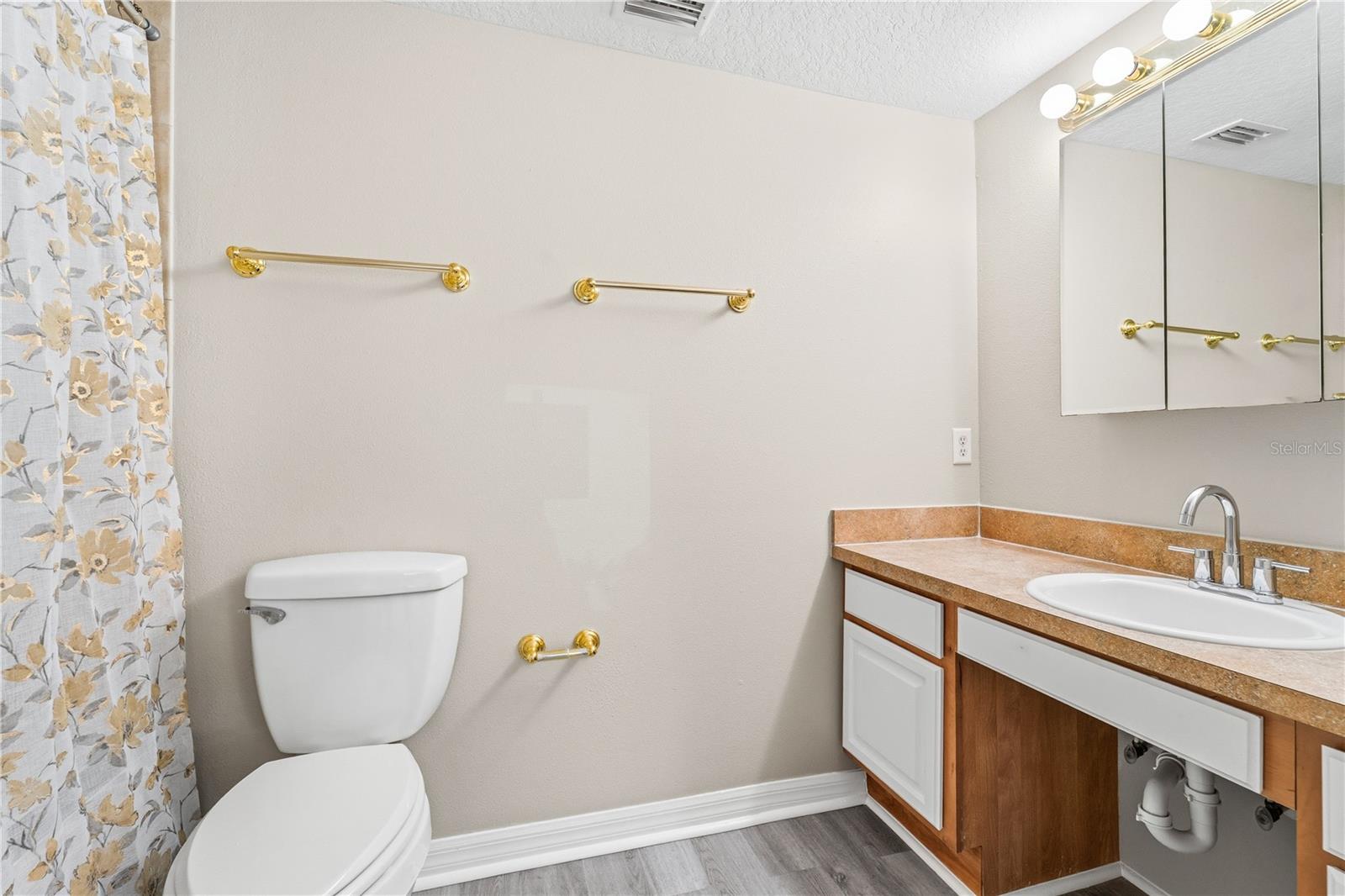 Image 18 of 21 For 1618 Coletta Drive