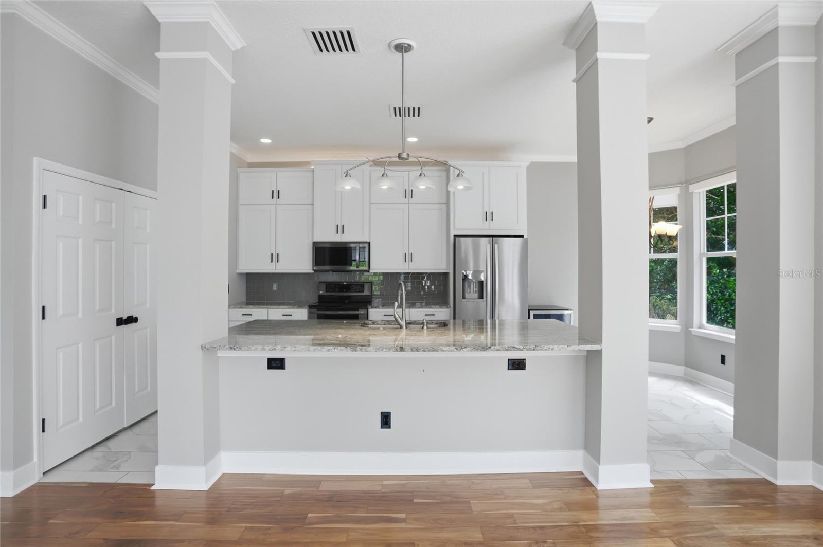 Image 11 of 52 For 1102 Banks Rose Court