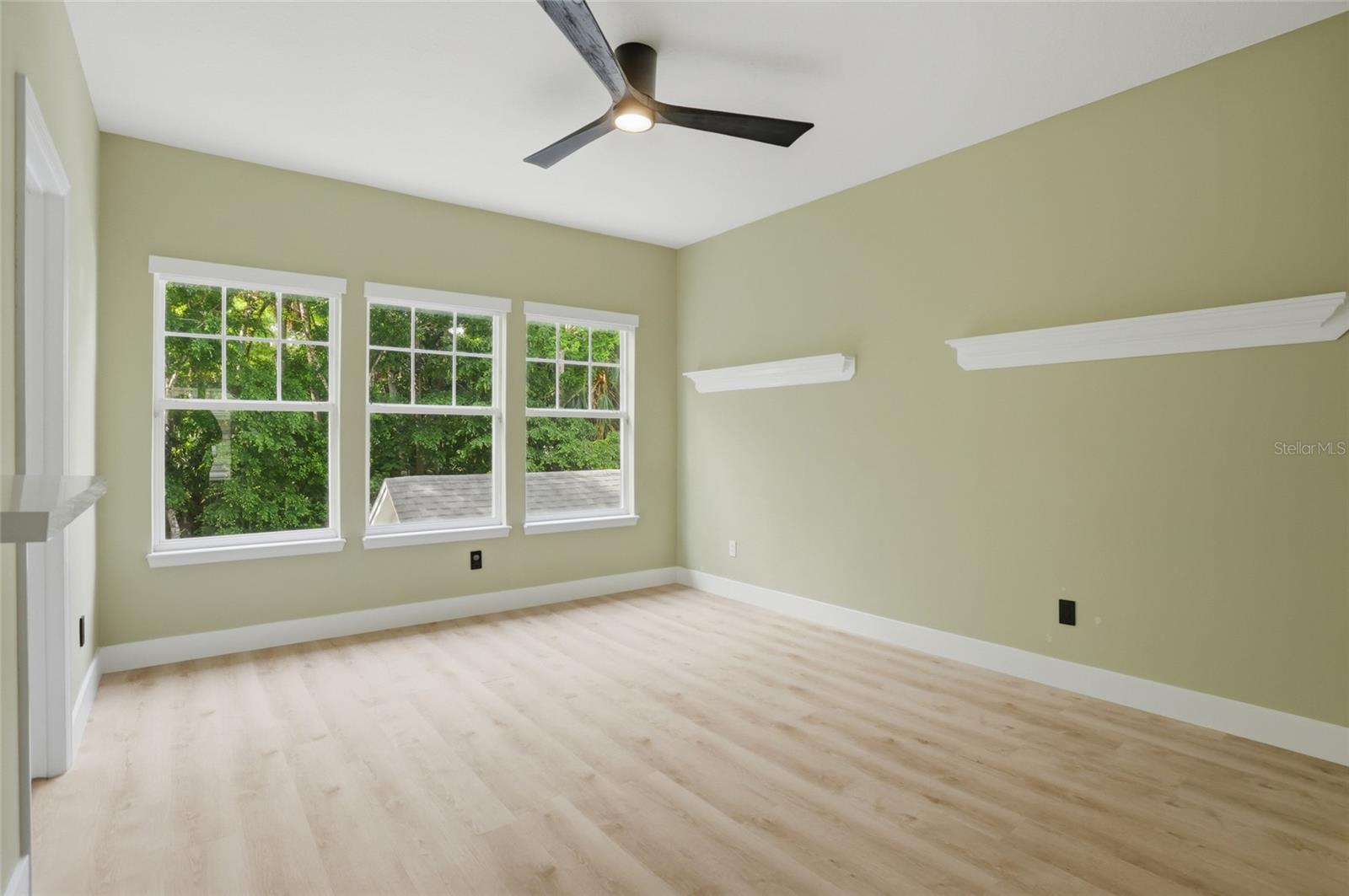 Image 29 of 52 For 1102 Banks Rose Court