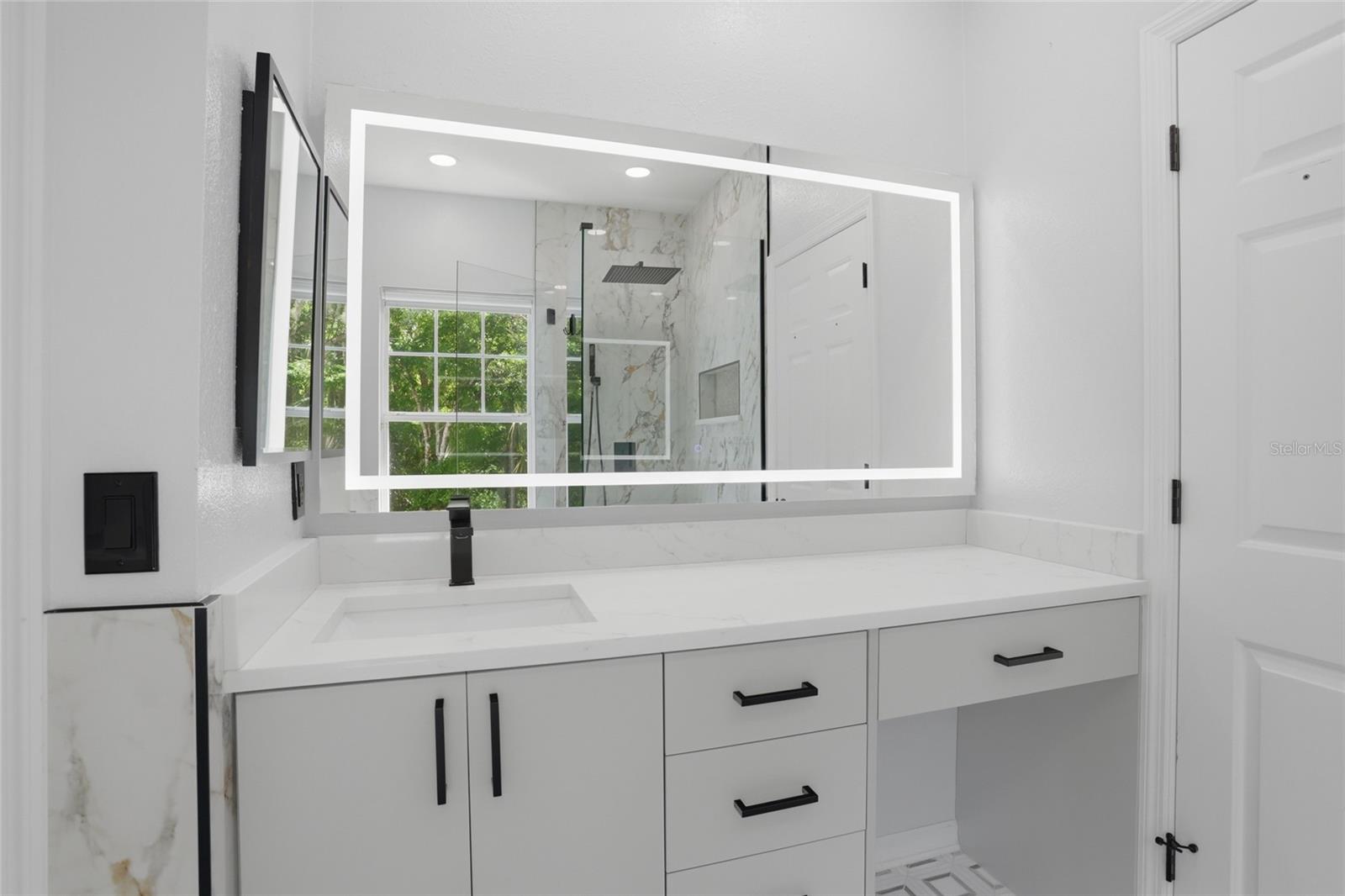 Image 35 of 52 For 1102 Banks Rose Court