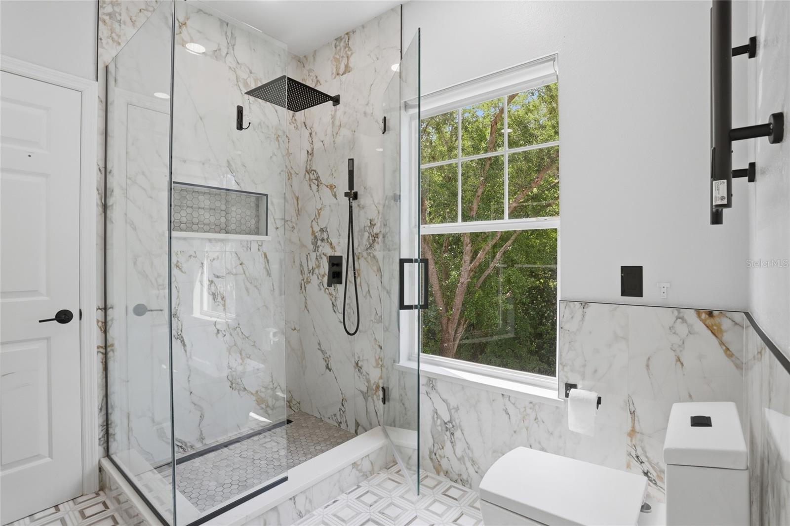 Image 36 of 52 For 1102 Banks Rose Court