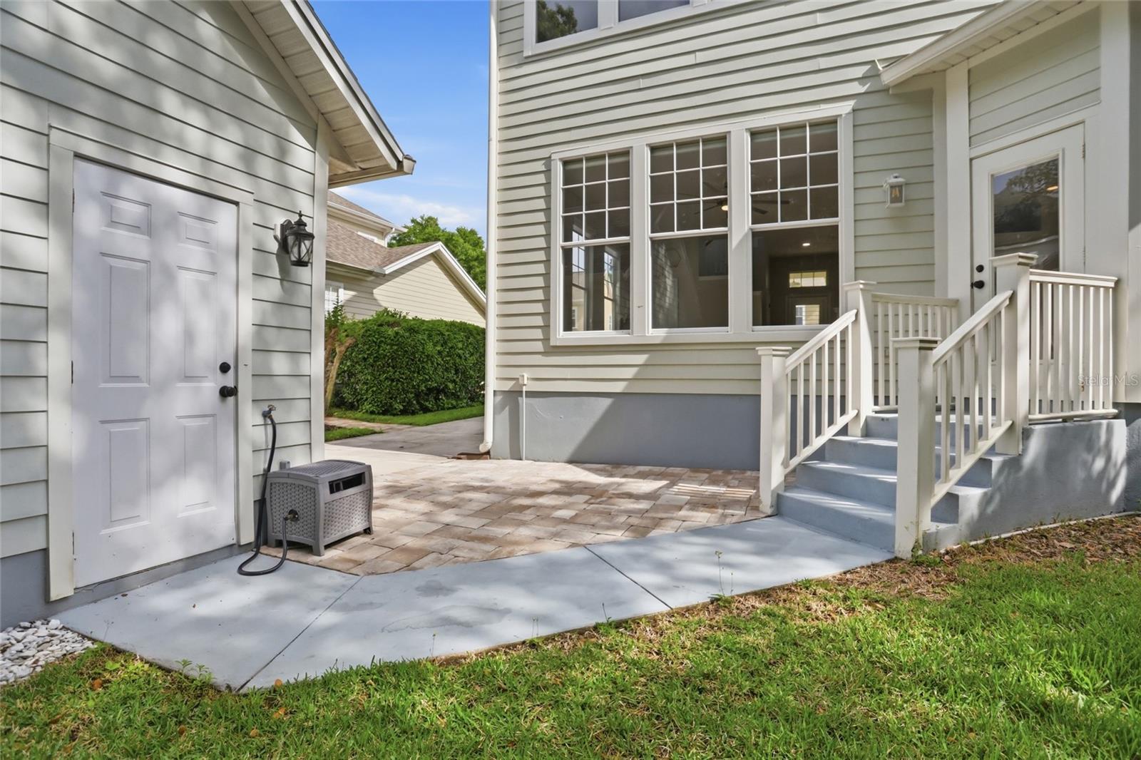 Image 39 of 52 For 1102 Banks Rose Court