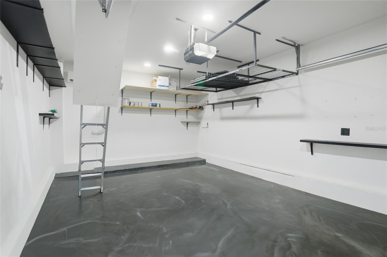 Image 41 of 52 For 1102 Banks Rose Court