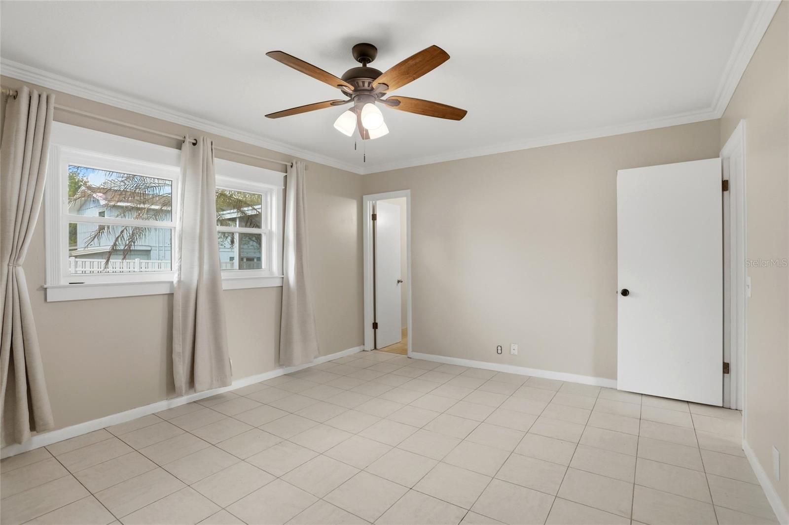 Image 24 of 42 For 22 Lake Link Drive Se