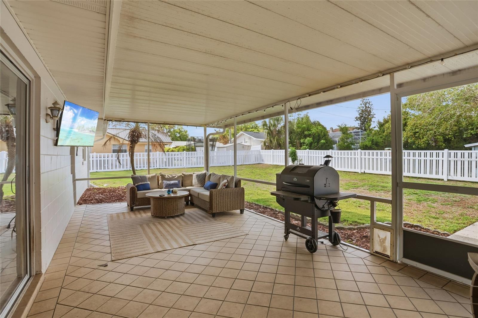 Image 28 of 42 For 22 Lake Link Drive Se