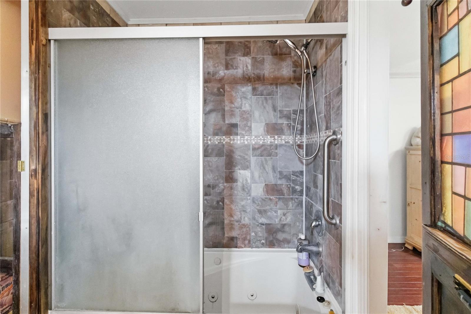 Image 5 of 17 For 552 Winter Park Street