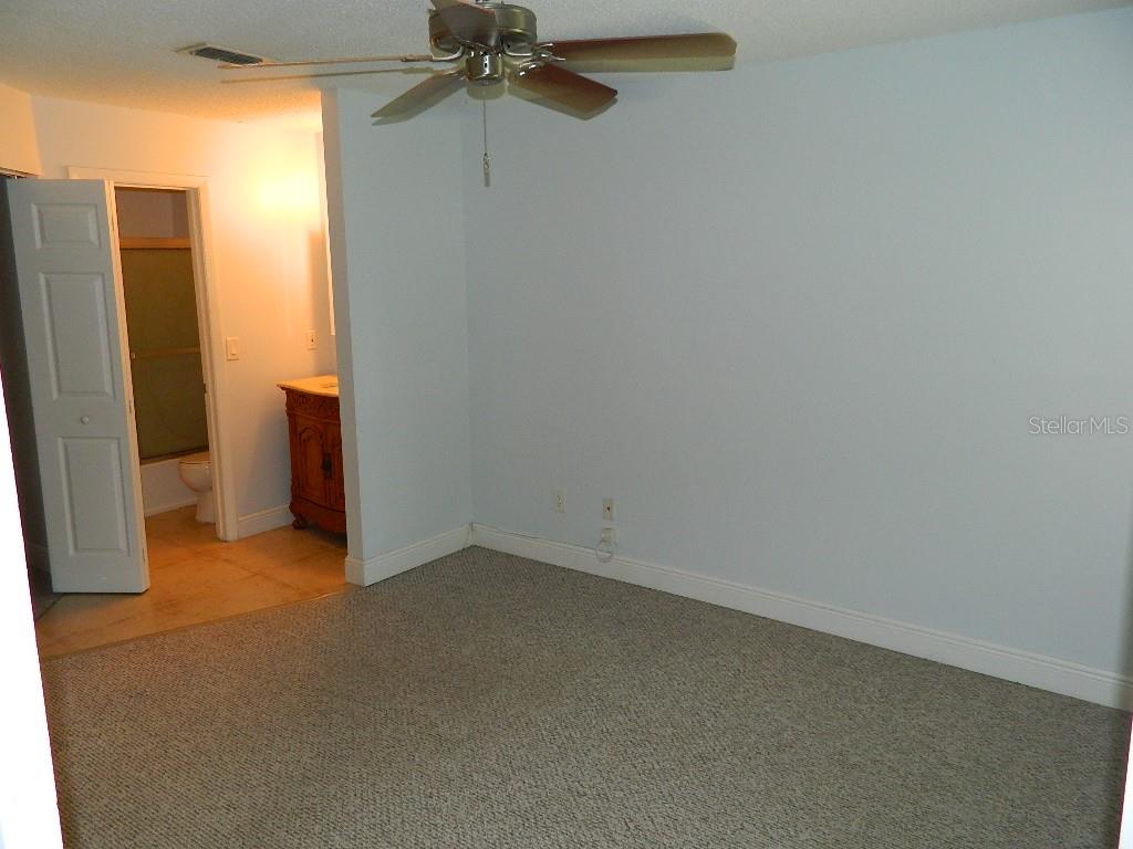 Image 14 of 25 For 2593 Grassy Point Drive 205