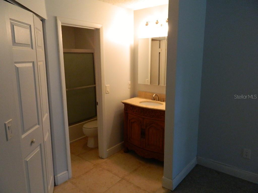 Image 16 of 25 For 2593 Grassy Point Drive 205