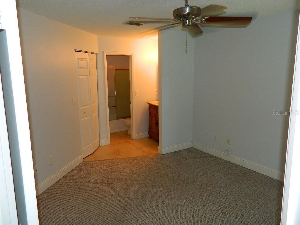 Image 17 of 25 For 2593 Grassy Point Drive 205