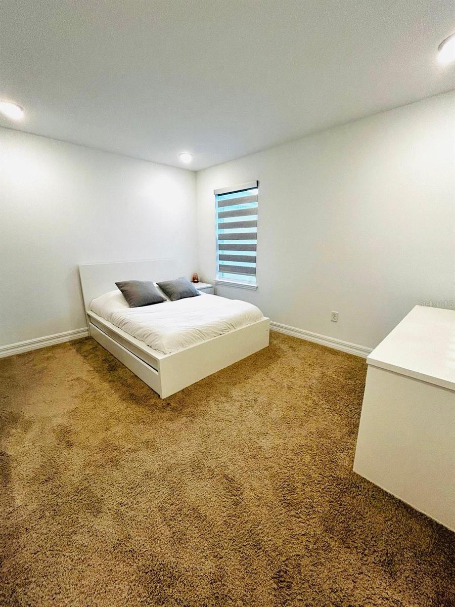 Image 10 of 22 For 8565 Lamppost Lane