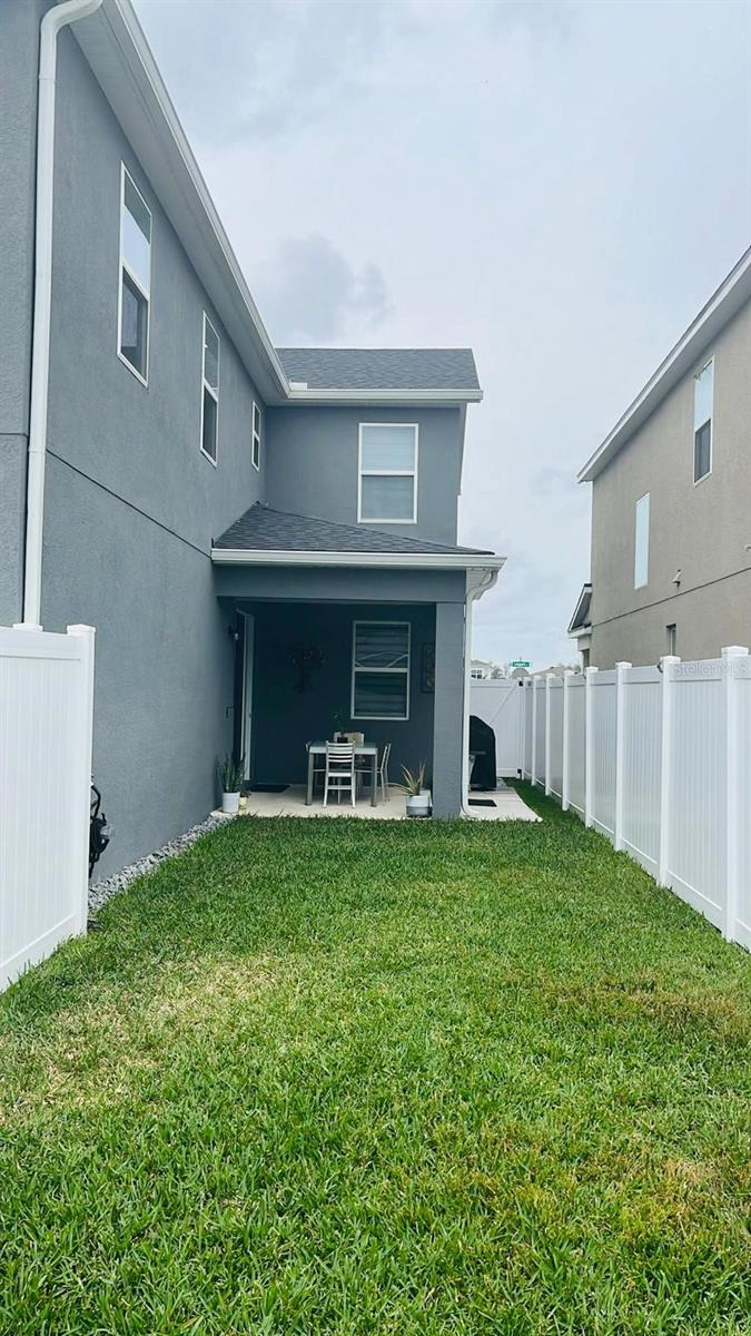 Image 19 of 22 For 8565 Lamppost Lane