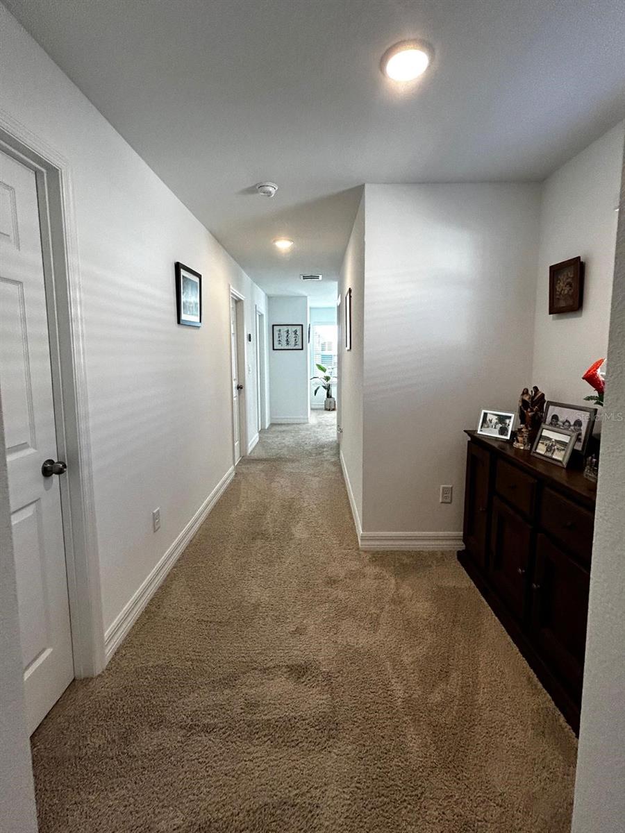 Image 9 of 22 For 8565 Lamppost Lane