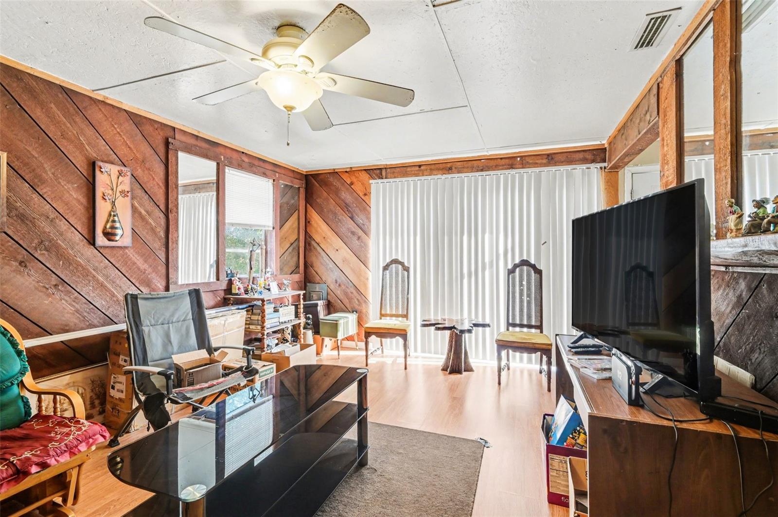 Image 15 of 24 For 1432 Richmond Avenue