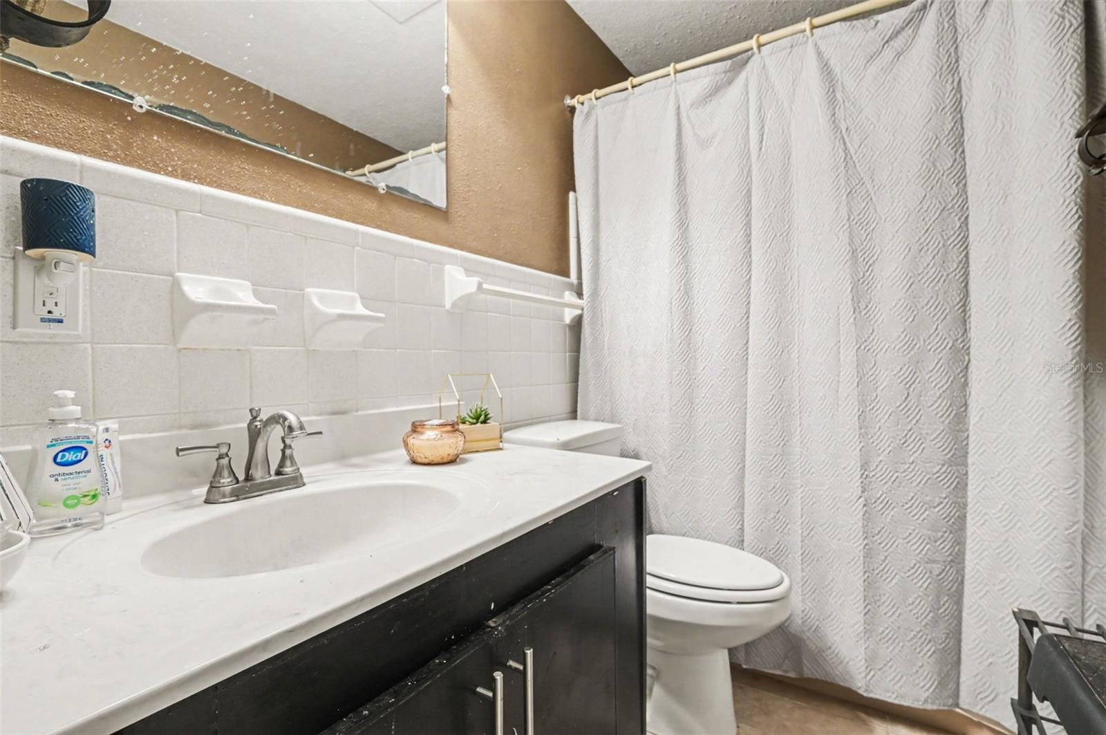 Image 19 of 24 For 1432 Richmond Avenue