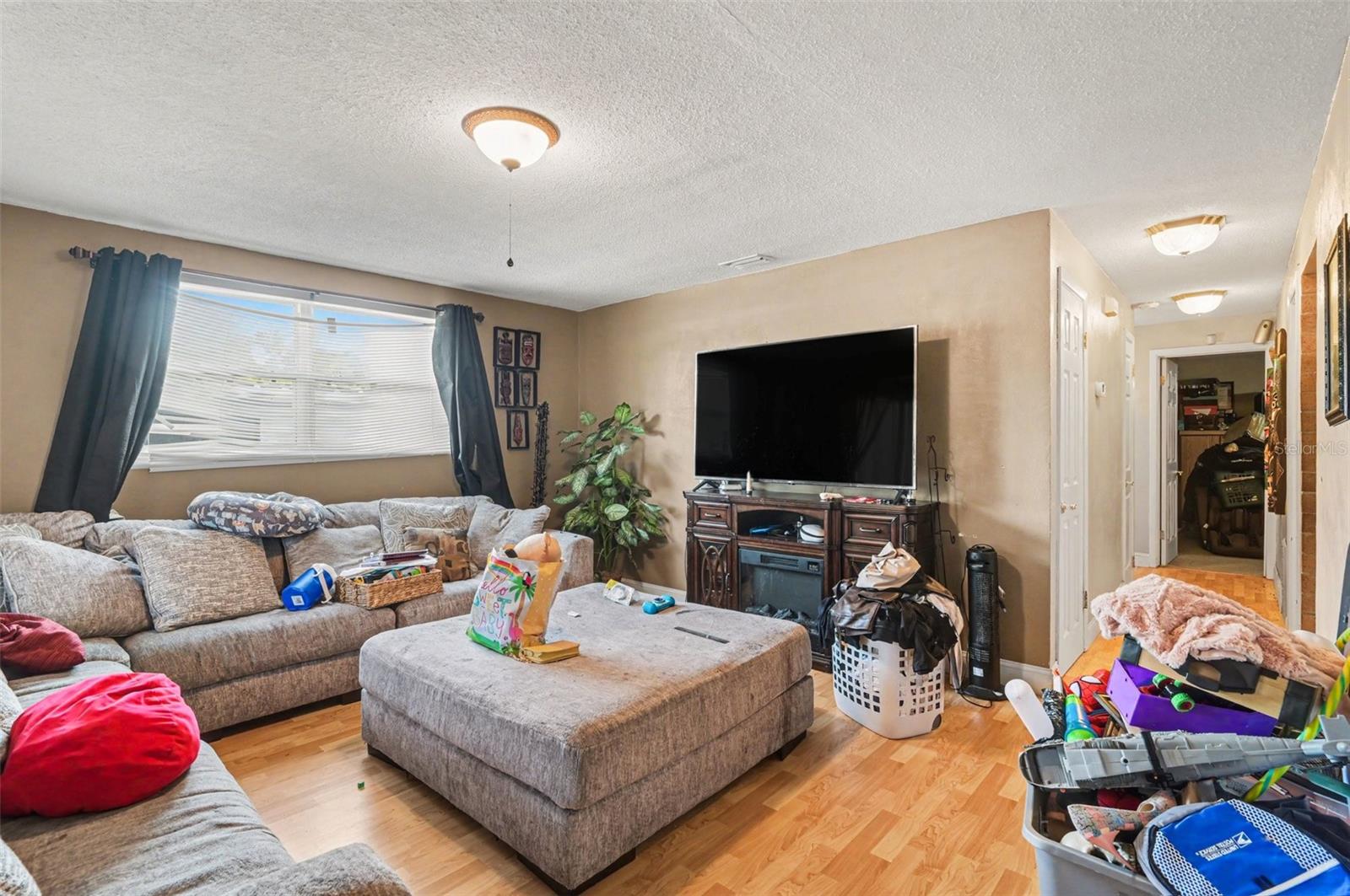 Image 4 of 24 For 1432 Richmond Avenue