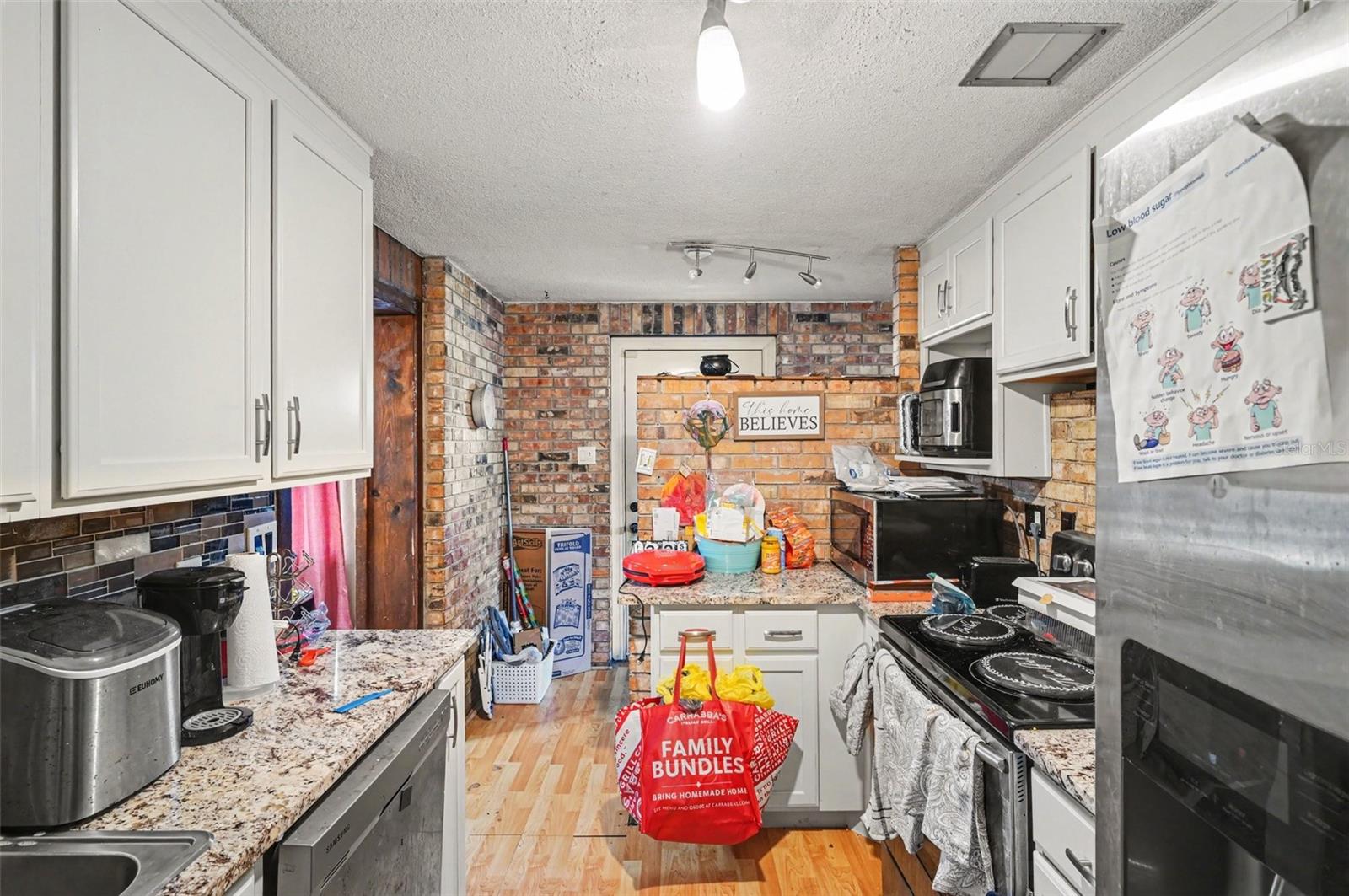 Image 9 of 24 For 1432 Richmond Avenue