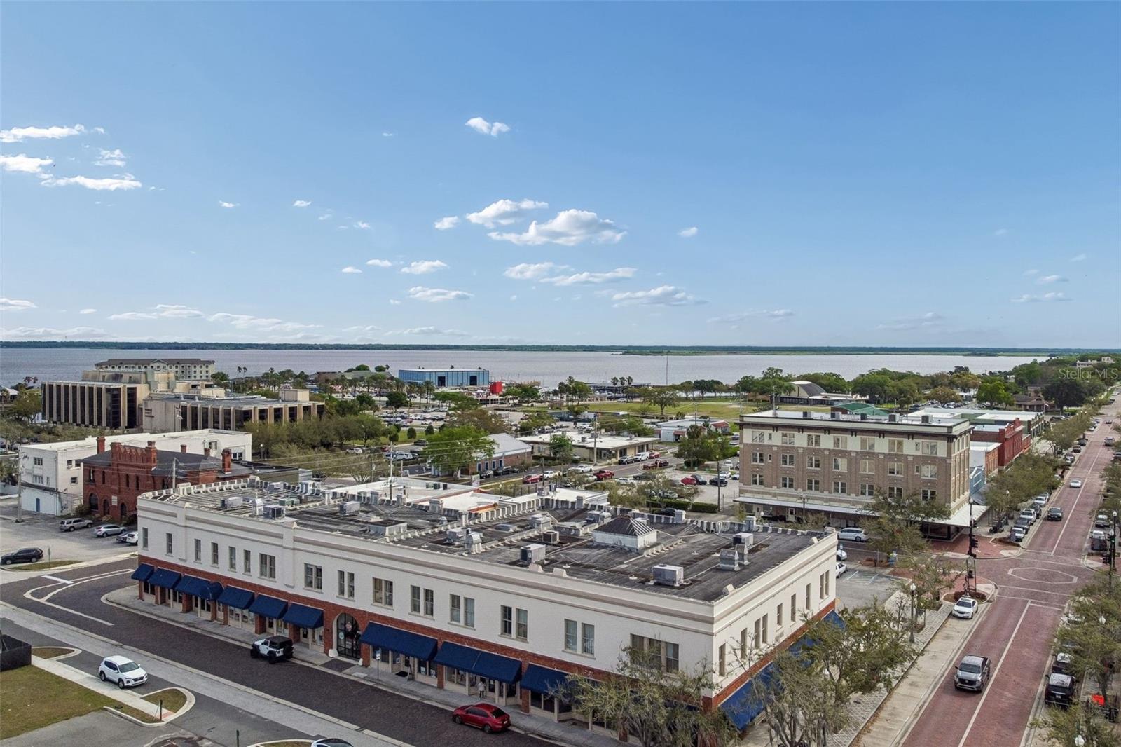 Image 14 of 23 For 201 1st Street