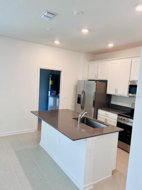 Image 12 of 33 For 2639 Candied Apple Alley