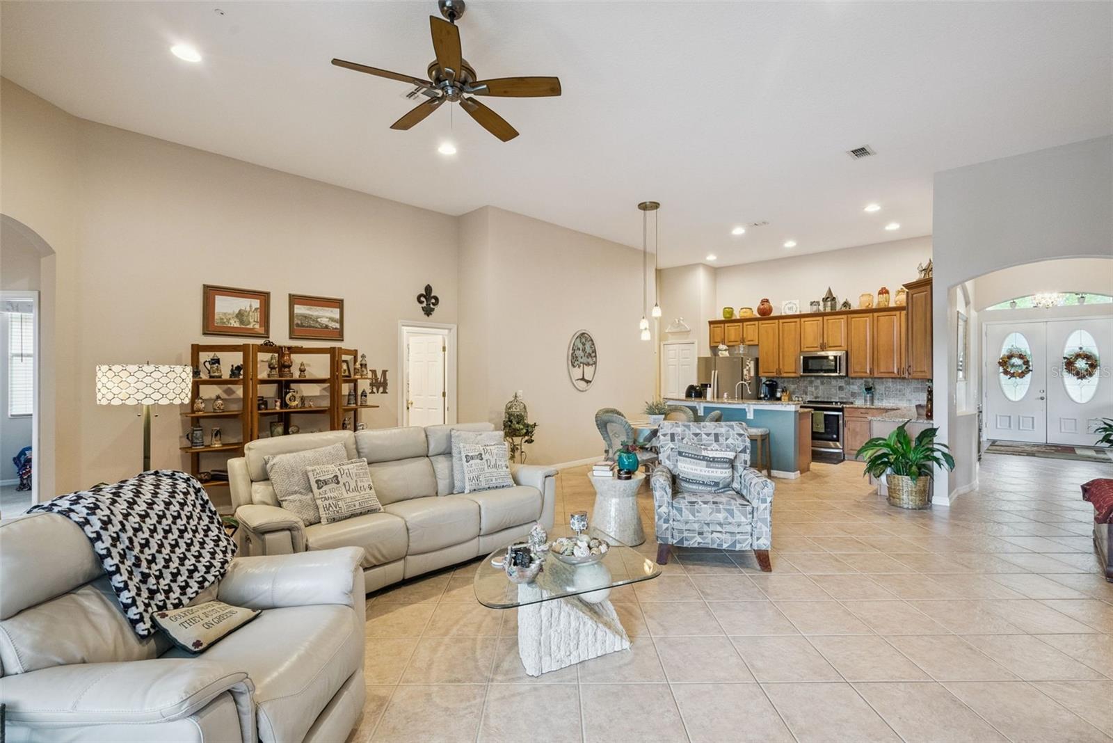 Image 11 of 41 For 2409 Emerald Rose Way