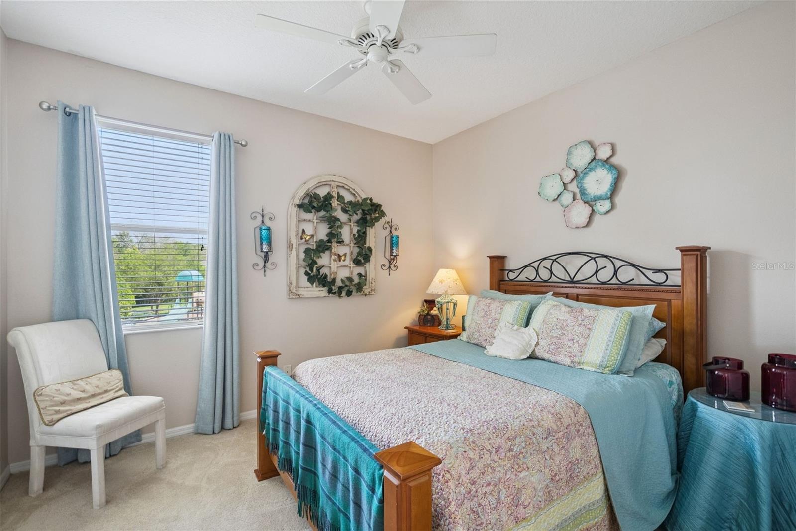 Image 24 of 41 For 2409 Emerald Rose Way