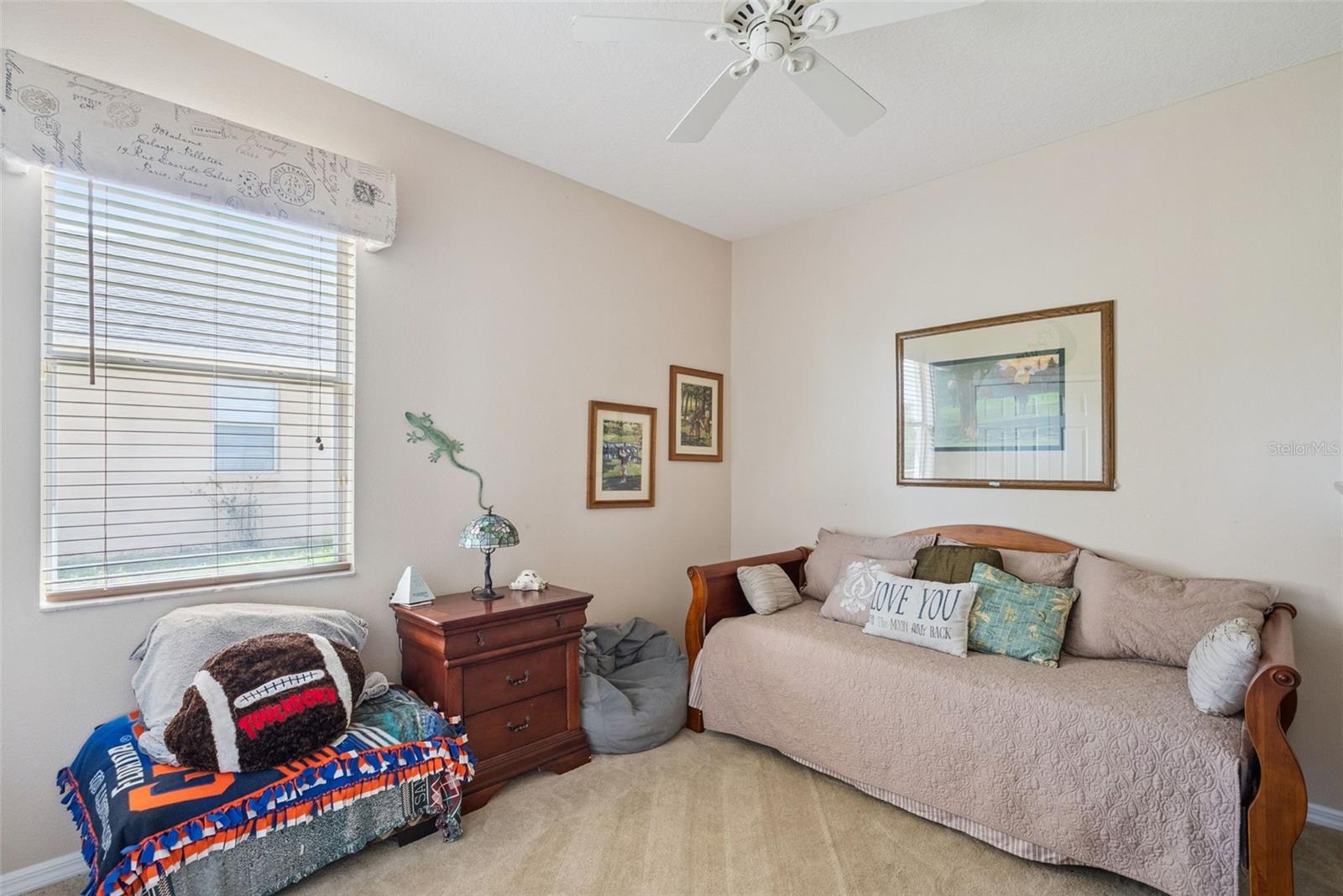 Image 26 of 41 For 2409 Emerald Rose Way