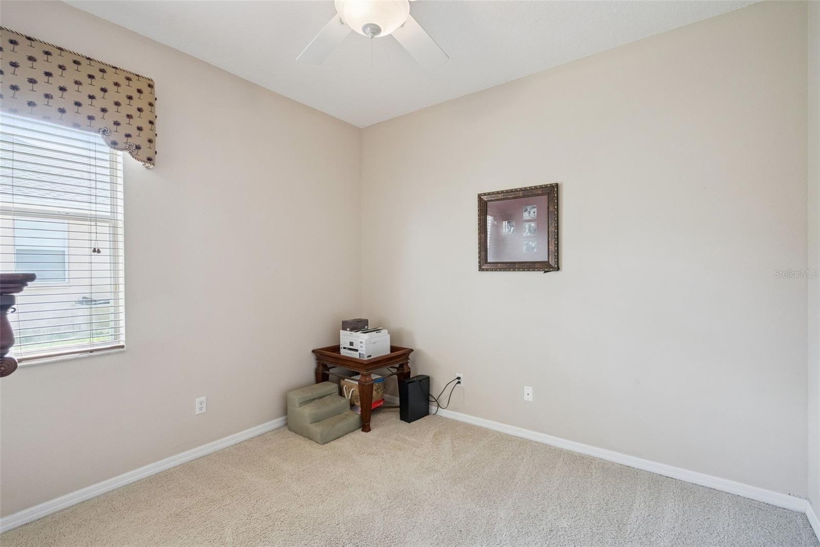 Image 27 of 41 For 2409 Emerald Rose Way