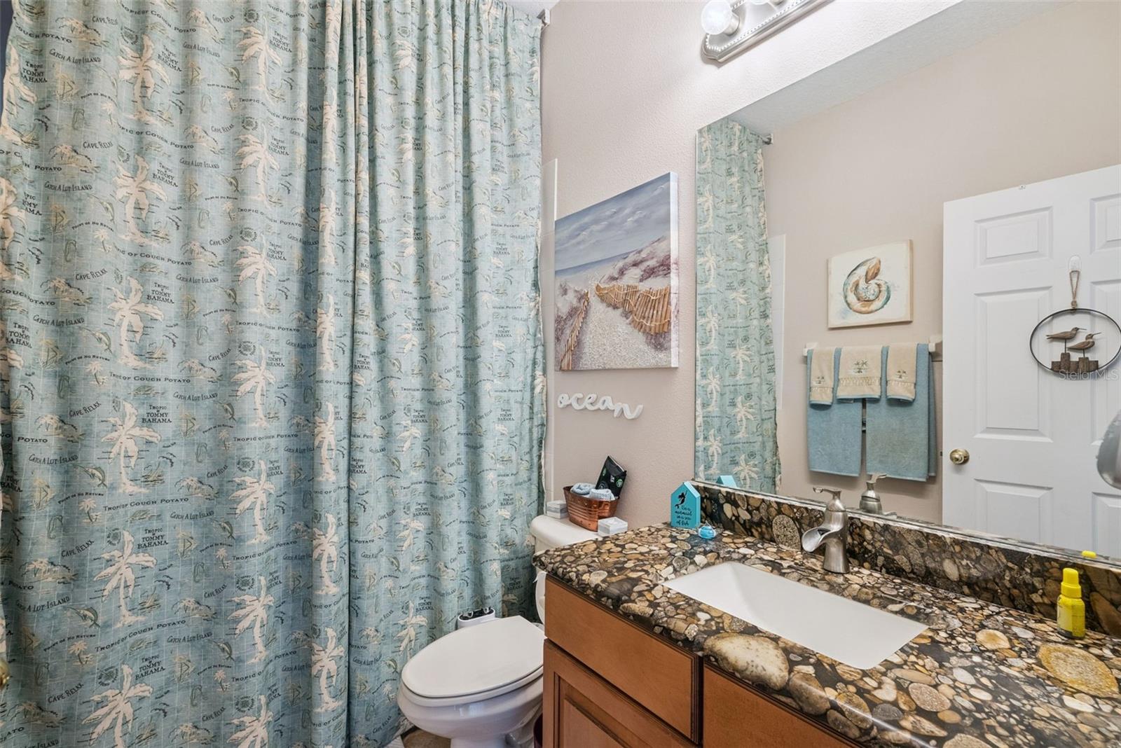 Image 32 of 41 For 2409 Emerald Rose Way