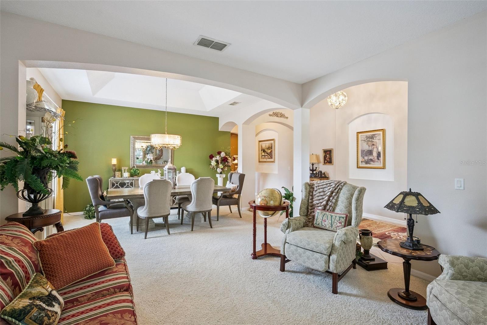 Image 5 of 41 For 2409 Emerald Rose Way